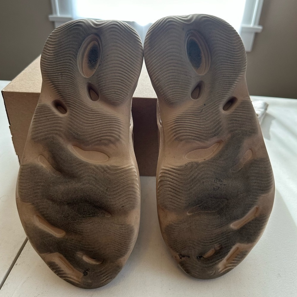 Adidas Yeezy Foam Runner Ochre sz 11 - Picture 4 of 5